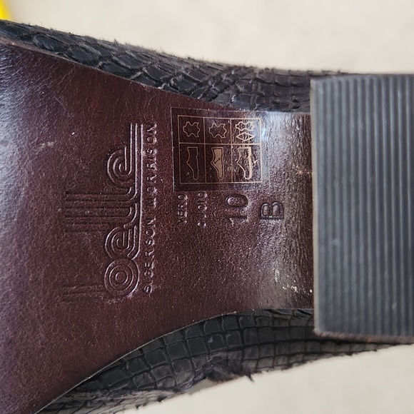 Sigerson Morrison 'Snakeskin' booties - Picture 5 of 8